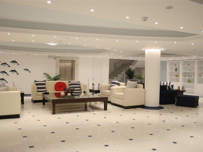 Belvedere Gerakas Luxury Suites Vasilikos  Exterior photo